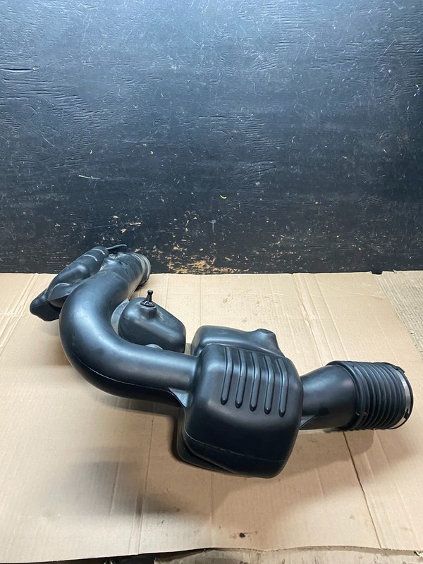 2011 - 2013 Dodge Durango 3.6L Resonator Air Intake Tube OEMv9742 DG