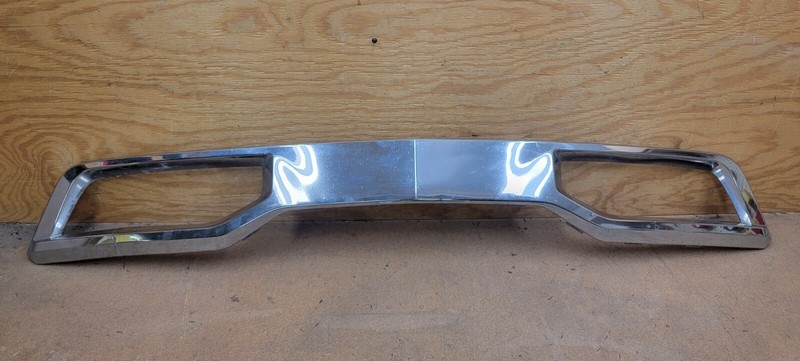 2019 2020 2021 Chevrolet Silverado 1500 Skid Plate Lower Cover Trim 84176756 OEM