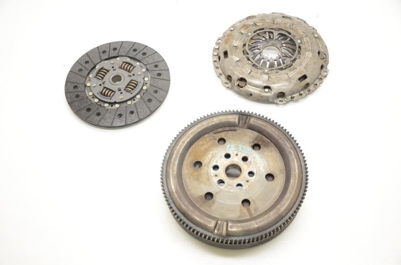 06-07 Mazda Speed6 2.3L Manual Transmission Flywheel and Clutch Plate