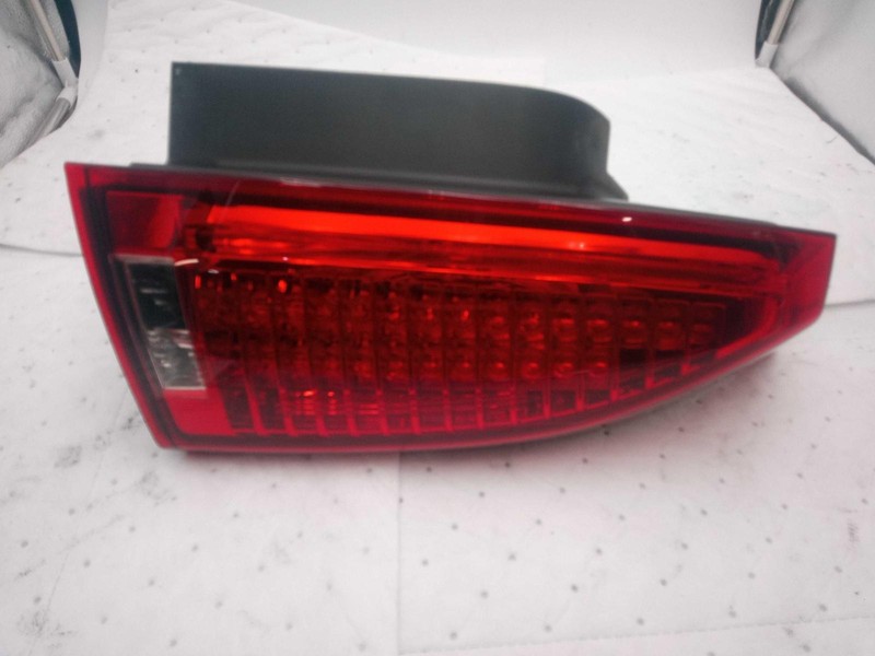 2011 Cadillac CTS Right Tail Light Assembly Black 263528 Used 112K Miles