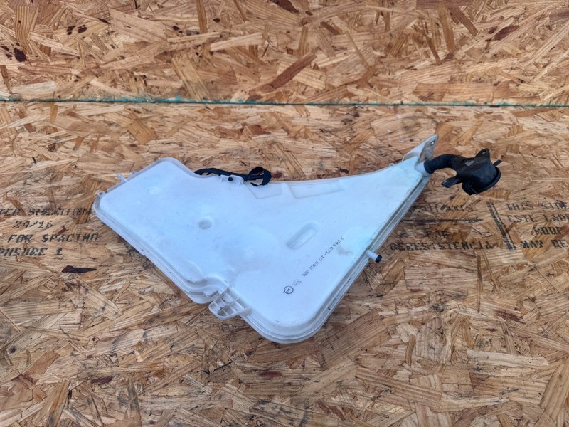 12-21 OEM BMW F87 F80 F82 M2 M3 M4 Windshield Wiper Washer Fluid Tank Reservoir