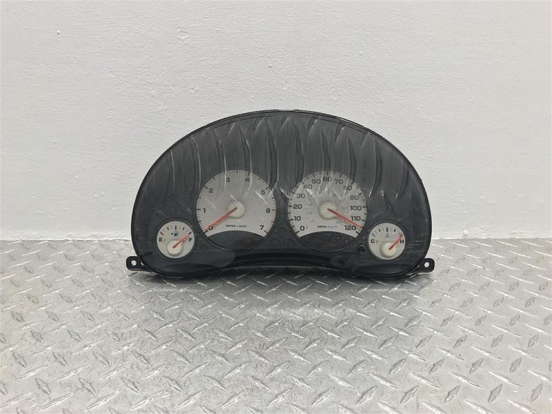 2002 JEEP LIBERTY MPH SPEEDOCLUSTER BLACK TRIM OEM 56010151AI