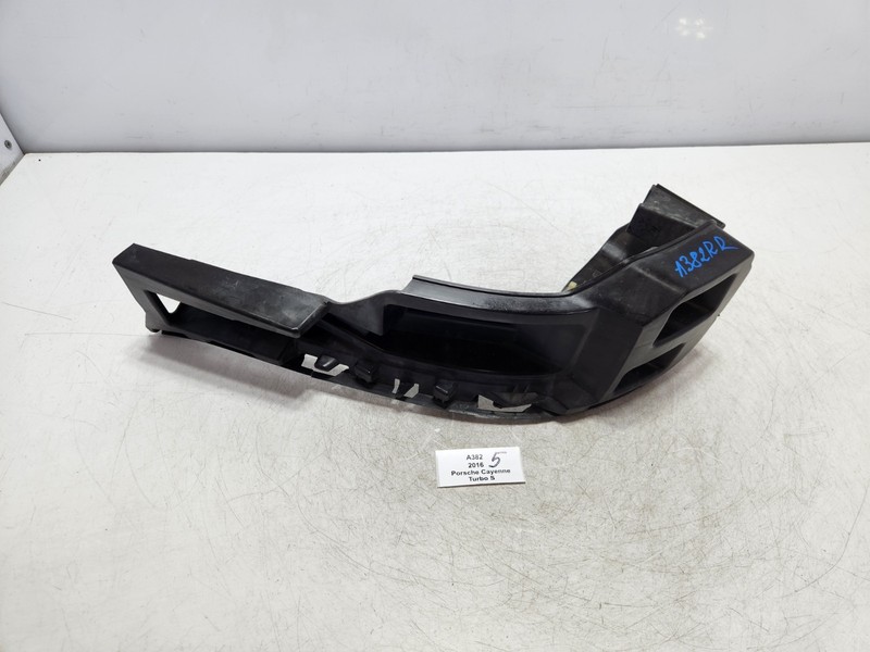 ✅ 15-18 OEM Porsche Cayenne Turbo S 958 Rear Left Driver Bumper Mount Bracket