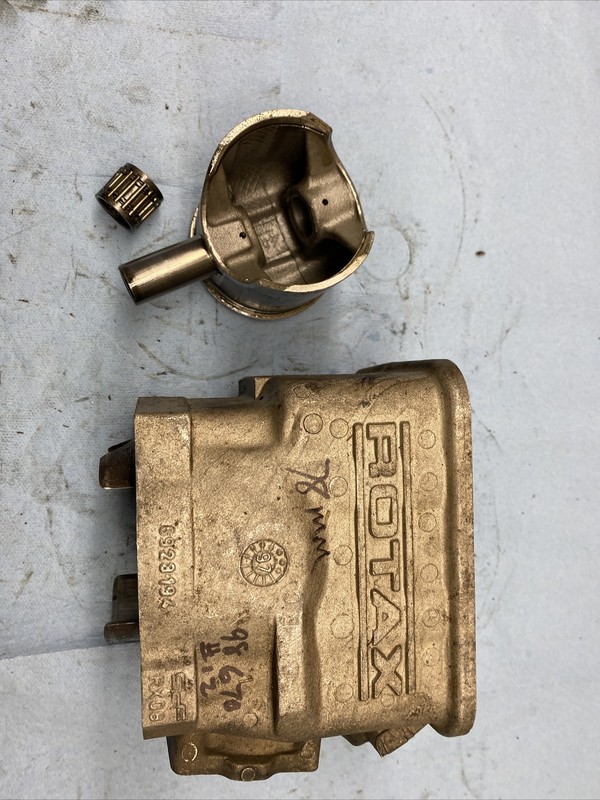 97 1998 99 Ski Doo MXZ Summit 670 motor cylinder 78mm used piston 12