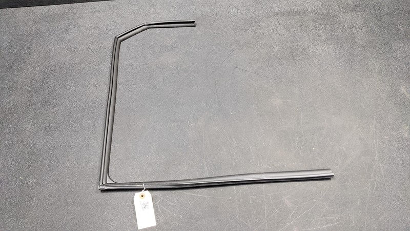 Rear Right Door Window Run Channel 2021 Hyundai Kona 83540-J9000 2018-2020 2022