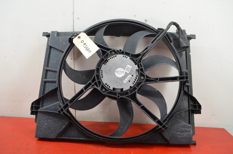 07-09 MERCEDES W221 S550 RADIATOR COOLING FAN OEM