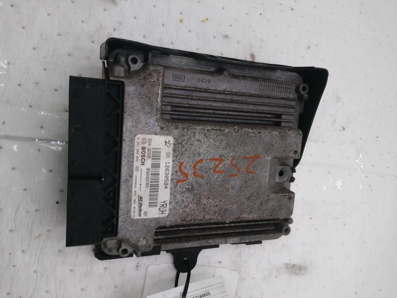 2009 GMC Acadia Engine Control Module ECM 3.6L OEM 12605672 125K Miles