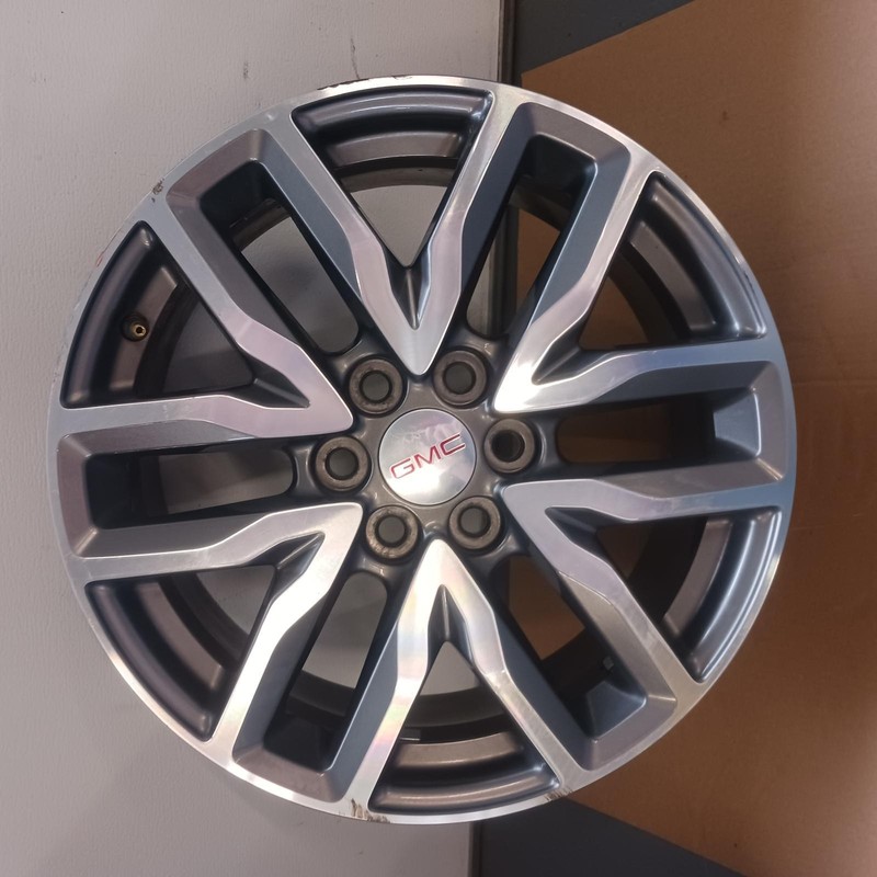 17-'19 GMC ACADIA Wheel 18x7-1/2 OEM Grade B