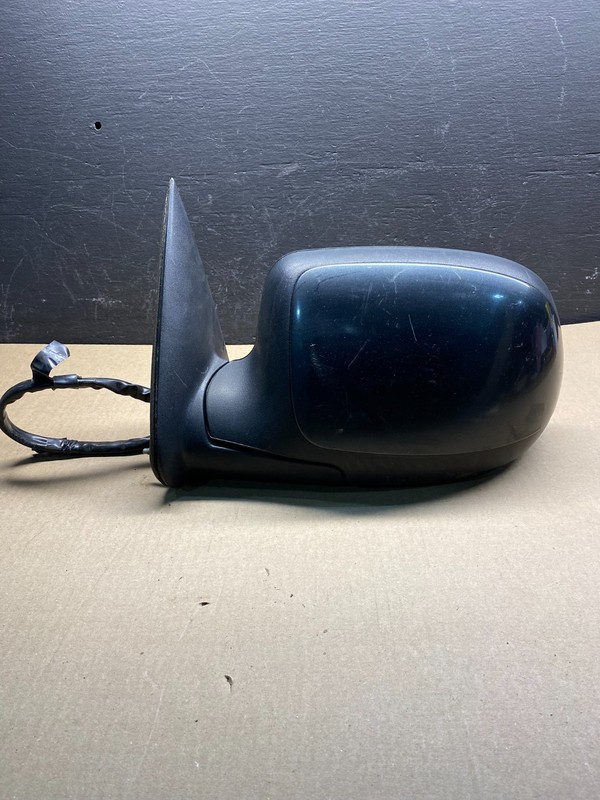 2003-2006 Chevrolet Avalanche Left Driver Turn Sgn View Door Mirror Oe AC8826 DG