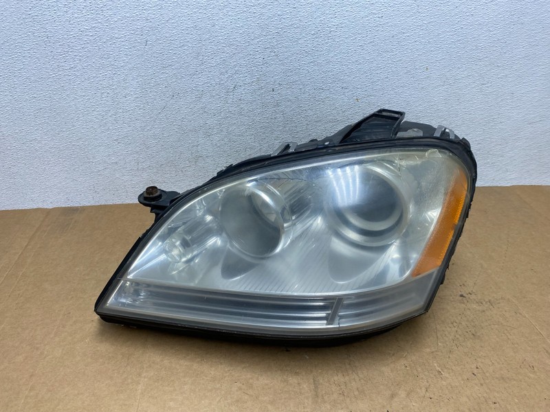 Halogen 2006-2009 Mercedes-Benz ML-Class Headlight Left Driver LH OEM AE3053 DW
