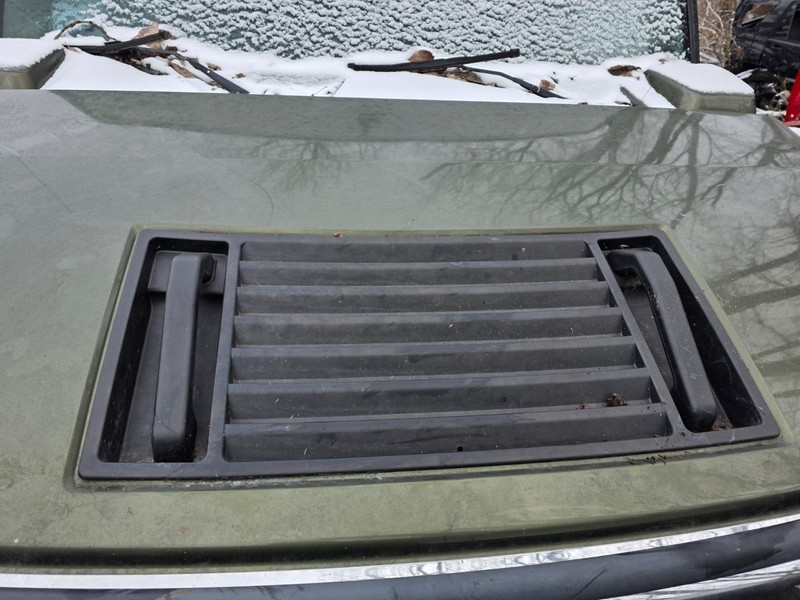 2003-2009 HUMMER H2 HOOD GRILL VENT PANEL MOLDING TRIM OEM