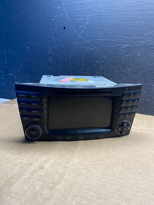 2005-2007 Mercedes-Benz S550 CLS550 Command Head Navigation Radio CD ad9652 DG