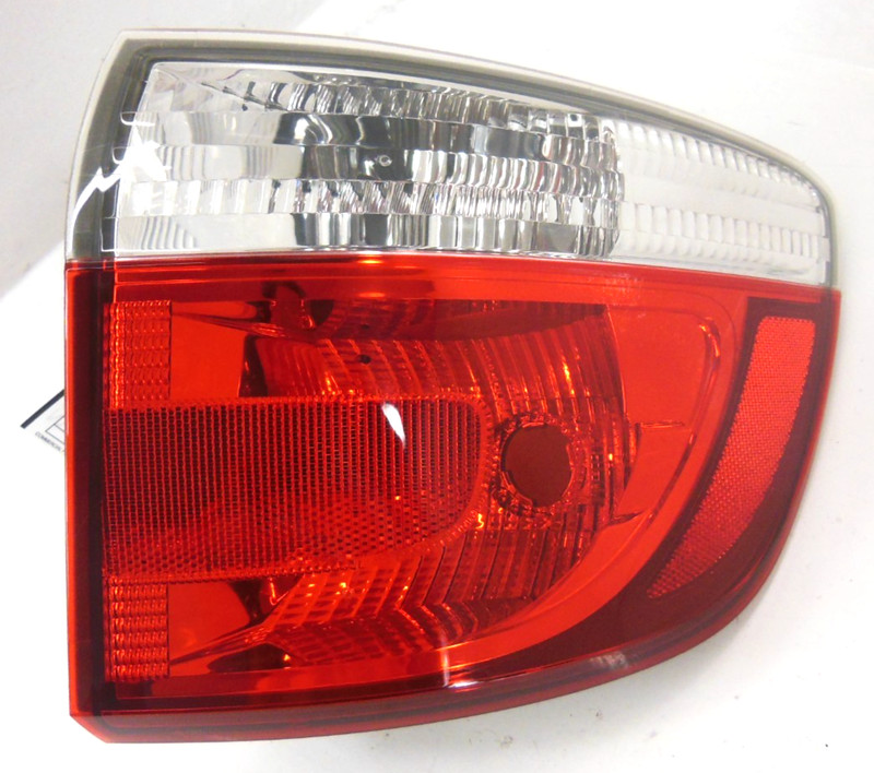 2011-2013 Dodge Durango Quarter Panel Mounted Tail Light Passenger Right OEM