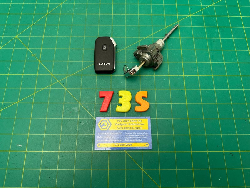 22-23 KIA STINGER FRONT LEFT DRIVER SIDE DOOR LOCK CYLINDER W/ KEY & KEY FOB OEM