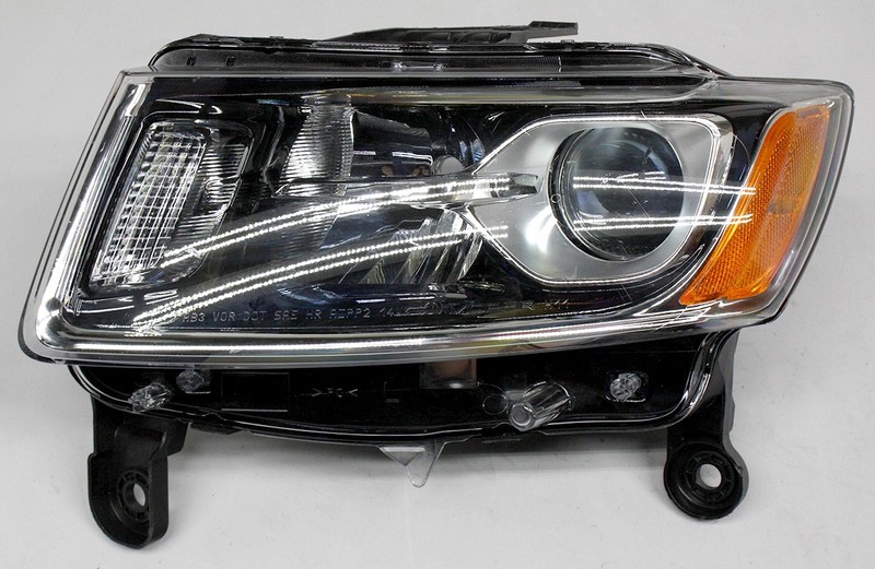 OEM Left Driver Side Halogen Headlamp For Jeep Grand Cherokee 68110997AF