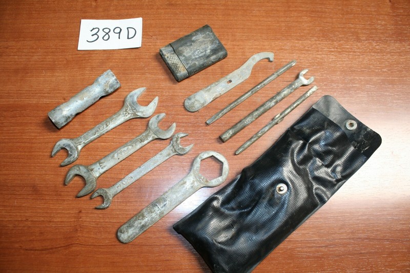 1989 Honda TRX 350 Foreman 4x4 ToolKit Tools OEM 89 D