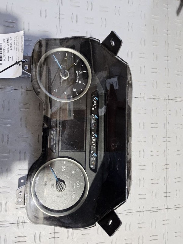 Speedometer Cluster KPH XLT Fits 16 FORD F150 PICKUP 3425529