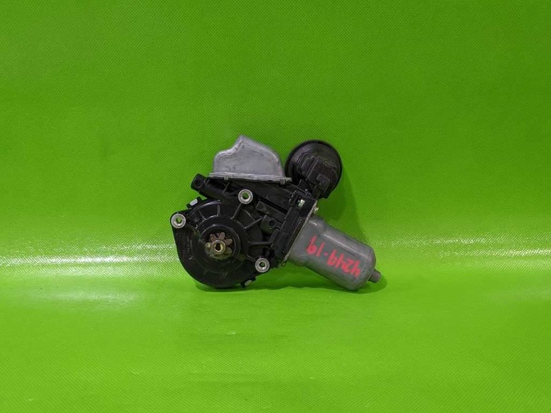 12-14 CAMRY DRIVER LEFT FRONT WINDOW MOTOR OEM 4249-19