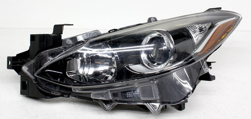 OEM Mazda3 Left Driver Side Halogen Headlamp BPW1-51-040 Tab Missing