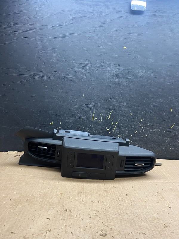 2020 to 2023 FordExplorer Console Radio Display Screen Air Vents Z1636 DG