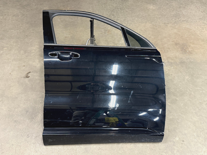 ⭐2021-2025 KIA SORENTO FRONT RIGHT SIDE DOOR PANEL COVER SHELL BLACK OEM LOT2700