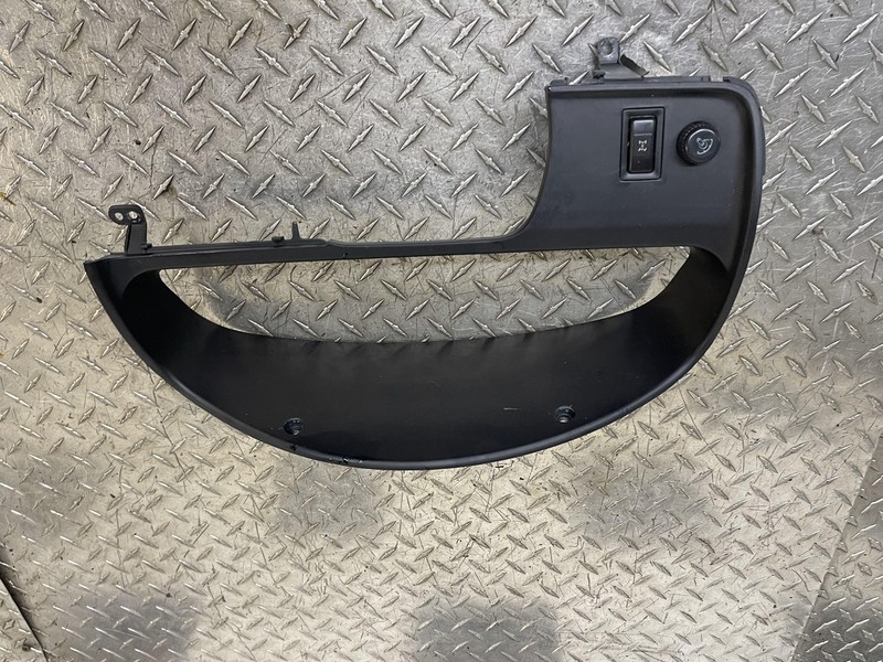 1999-2002 Toyota 4runner 4 runner Speedometer Bezel Assembly Oem Tested.