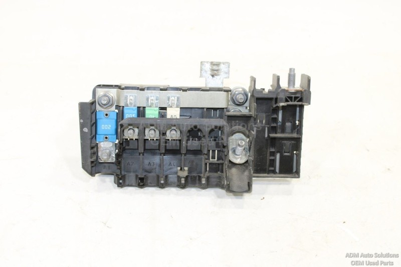 2014-2019 MERCEDES CLA250 C117 Engine Battery Fuse Relay Terminal Box OEM