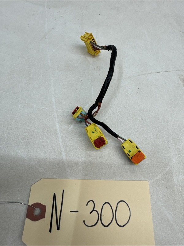 2017-2022 Tesla Model 3 Y Front Steering Wheel SRS DAB Wiring Harness 300 B136