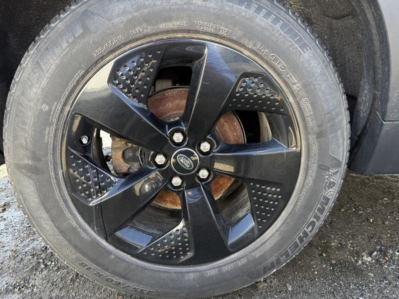 2020-2023 Rover Discovery Sport 18X8 5-Spoke Solid Spoke Wheel Black A-Condition
