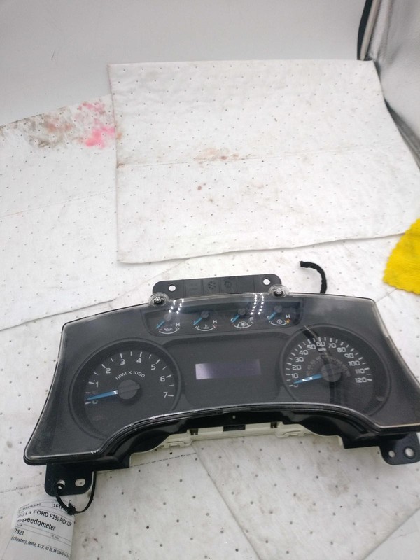 2013 Ford F150 Speedometer Gauge OEM Black Used 165K Miles NJ25-26340-670582