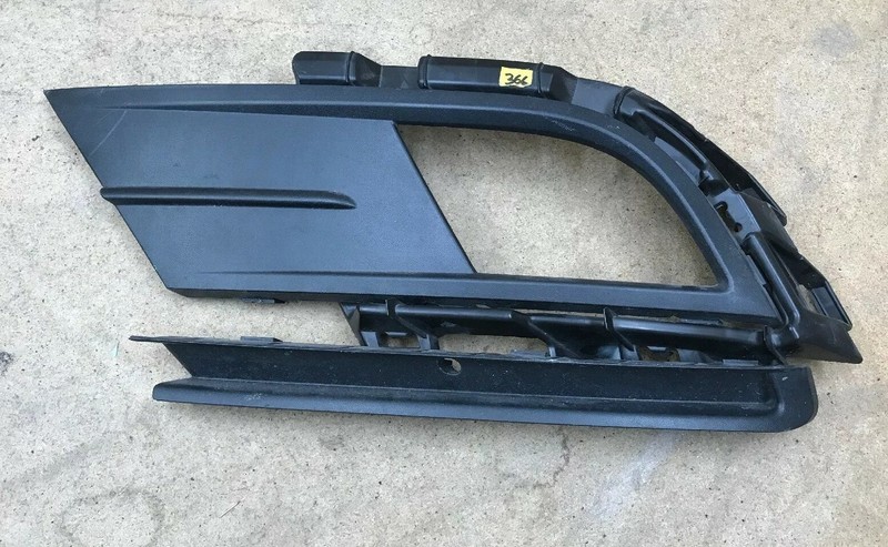 2015 - 2017VOLKSWAGEN JETTA LOWER BUMPER LEFT FOG LIGHT COVER WITH BRACKET