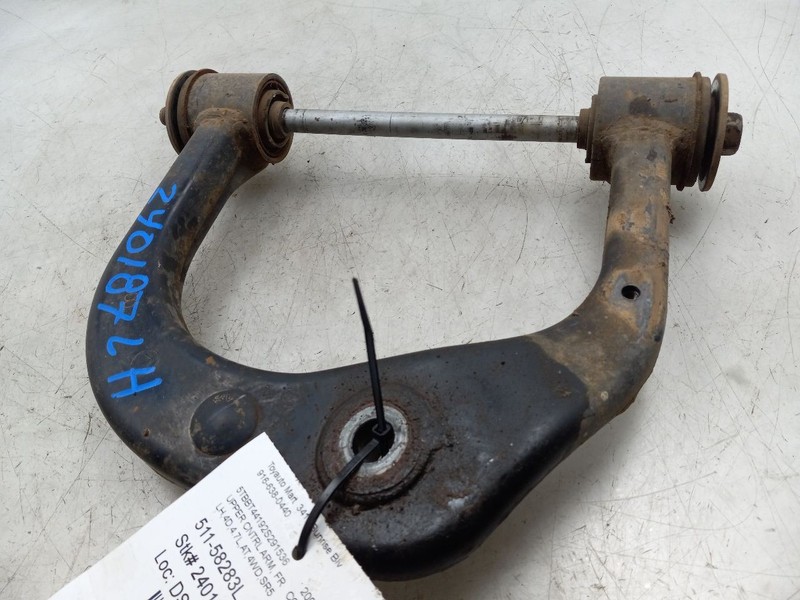 01-07 TOYOTA SEQUOIA 4.7L 4WD AT DRIVER SIDE FRONT UPPER CONTROL ARM