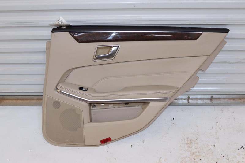 2014-2016 MERCEDES E-CLASS E350 W212 REAR RIGHT SIDE DOOR PANEL TRIM COVER OEM