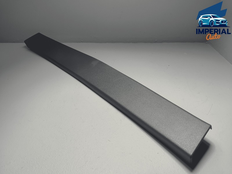 AUDI Q7 2017-2019 REAR LIFTGATE TAILGATE UPPER TRIM COVER PANEL OEM