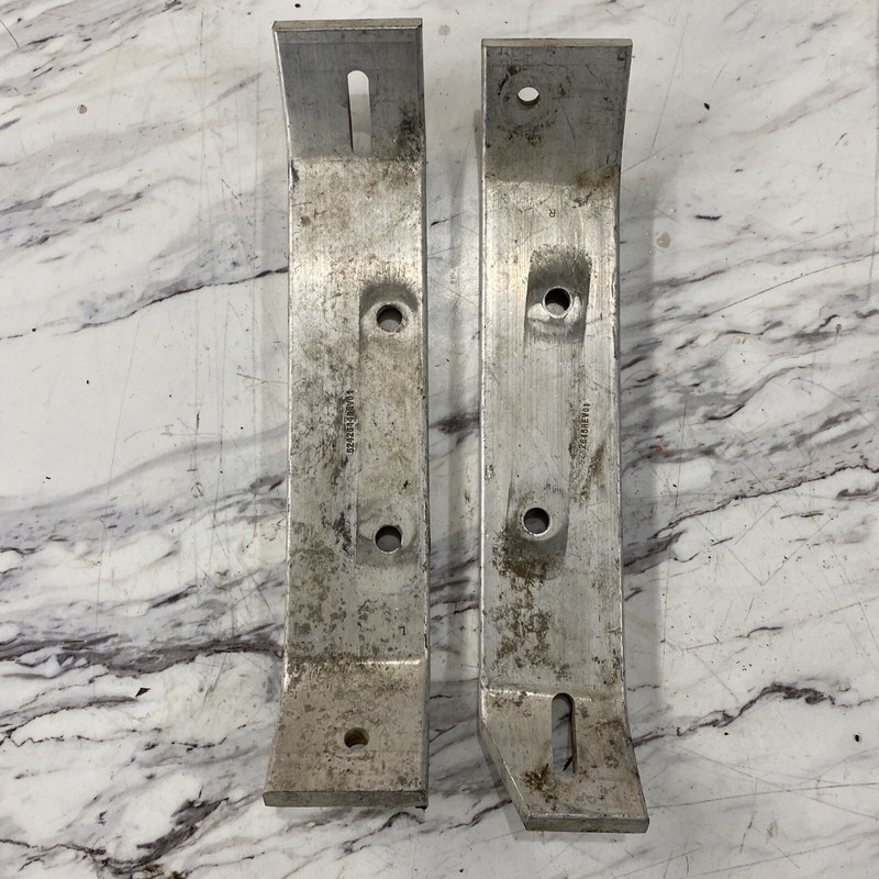 2001 POLARIS RMK 800 RMK800 Left & Right Motor Mounts / Engine Brackets Straps