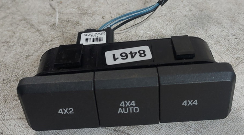 2007-14 Navigator Dash Mounted Black 4X2 Auto 4X4 Switch Bank BL71-7Z155-AAW OEM