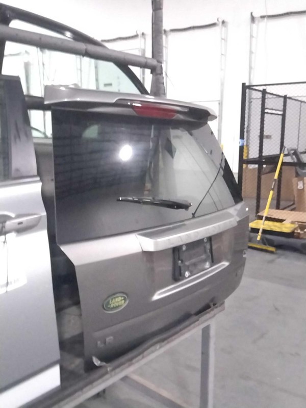 Used Deck Lid fits: 2010 Land rover Lr2 privacy tint glass w/spoiler Grade A