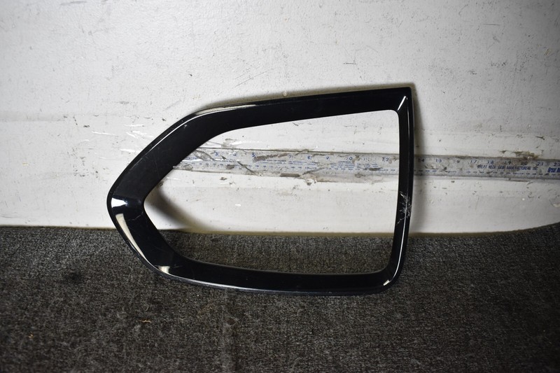 2017-2020 Jaguar F-Pace Right Passenger Side Fog Light Trim