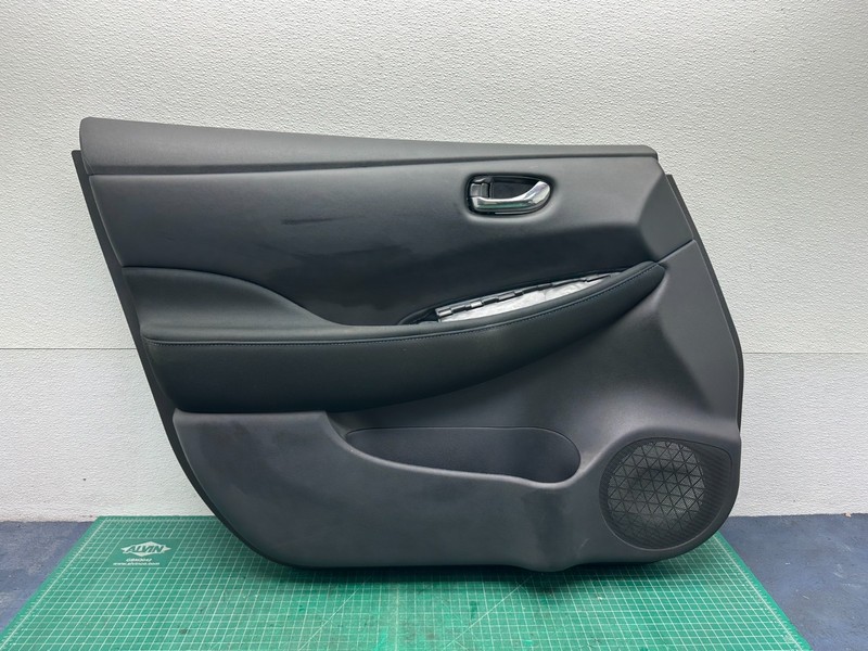22-25 NISSAN LEAF - FRONT LEFT DRIVER SIDE INTERIOR DOOR PANEL TRIM OEM