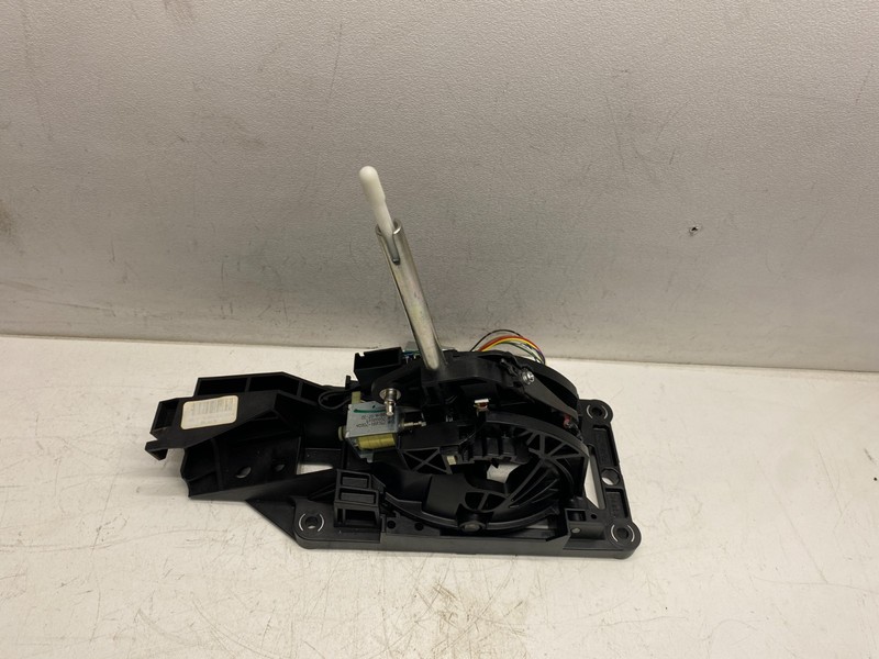 2011-2014 FORD EDGE CENTER CONSOLE SHIFTER ASSEMBLY OEM