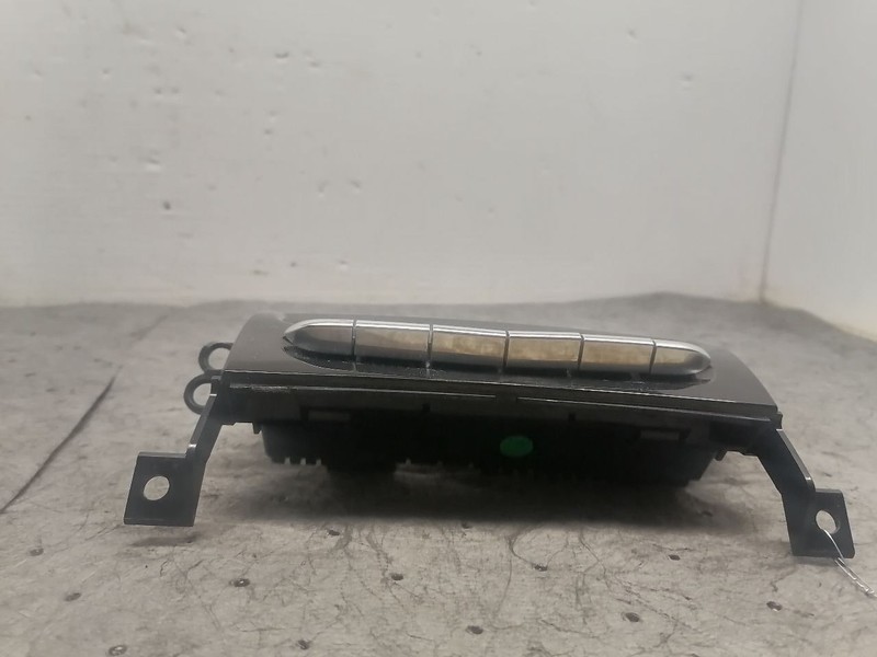 Temperature Control Without Heated Rear Seats Fits 20-22 XT6 1558947
