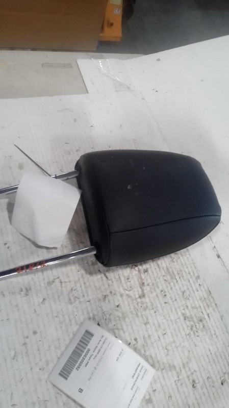 2015 Jeep Cherokee Blue Right Side Headrest - Used, 121K Miles, OEM Part