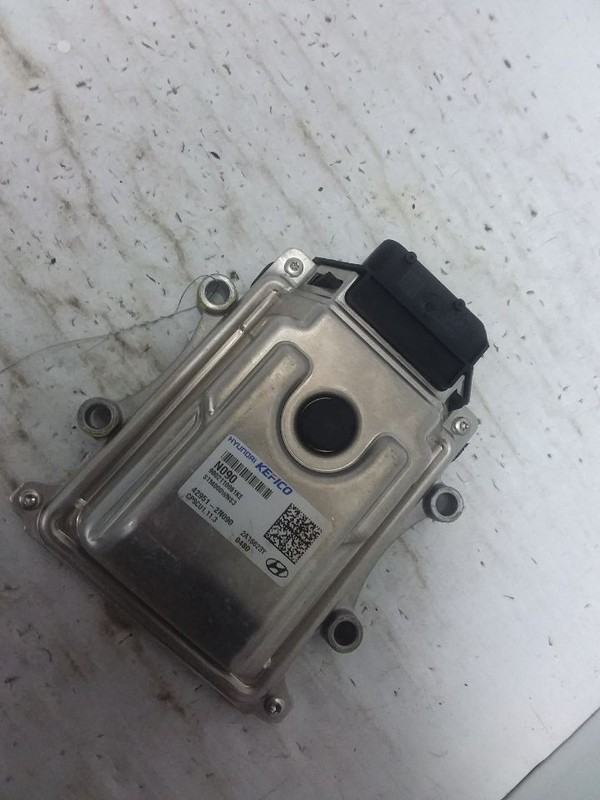 SWB Control Module 2022 Hyundai Santa Fe 42951-2N090