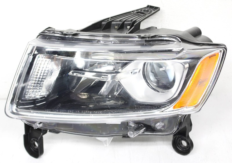 OEM Left Driver Side Halogen Headlamp For Jeep Grand Cherokee Chrome Bezel