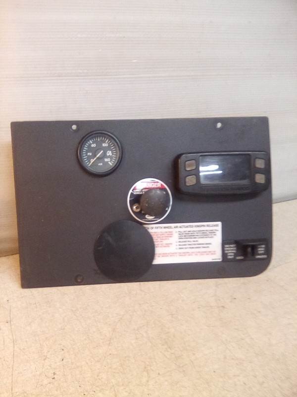 Freightliner Cascadia Dash Panel