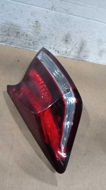 2015 Honda Civic Left Tail Light Assembly Grey 77K Miles OEM Replacement