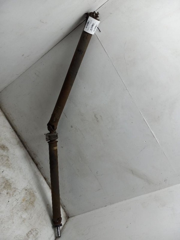 93 94 TOYOTA T100 REAR DRIVE SHAFT 2WD MANUAL TRANSMISSION