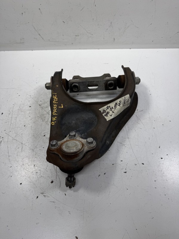 98-02 Honda Passport V6 RWD Upper Control Arm Left Front 8-97232-621-1 OEM
