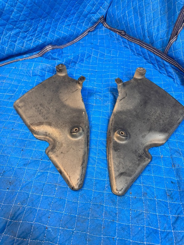 01-06 LEXUS UCF30L LS430 SET OF 2 REAR DIFFERENTIAL SHIELD TRIM PANEL OEM
