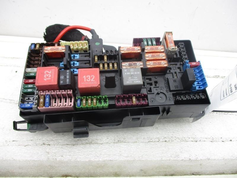 2014-2017 MERCEDES S-CLASS W222 REAR TRUNK FUSE BOX 30308